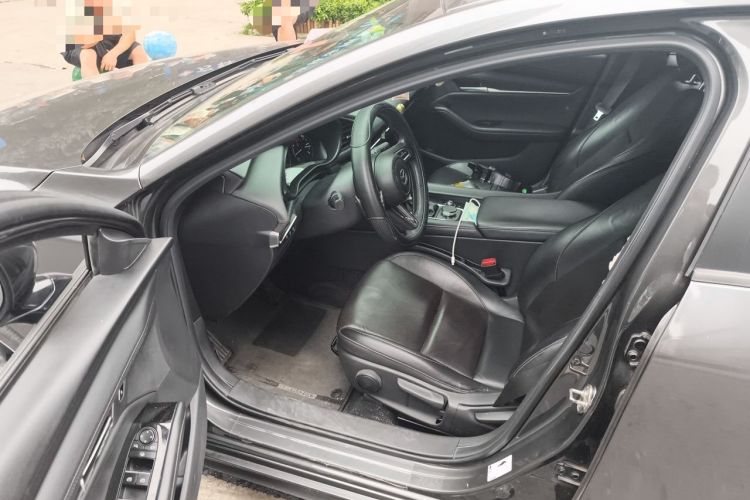 Used Mazda 3 Axela 2021 2.0L Automatic Zhiya Edition Driver Seat