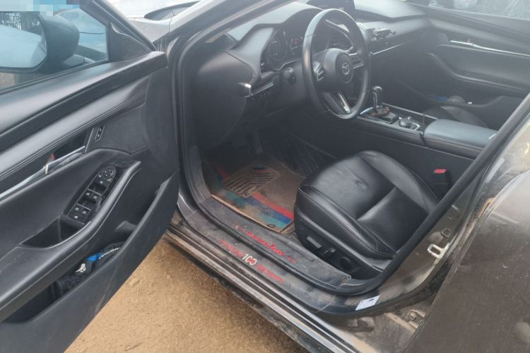 Used Mazda 3 Axela 2021 2.0L Automatic Zhiyao Edition Driver Seat