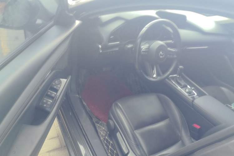 Used Mazda 3 Axela 2021 2.0L Automatic Zhiya Edition Driver Seat