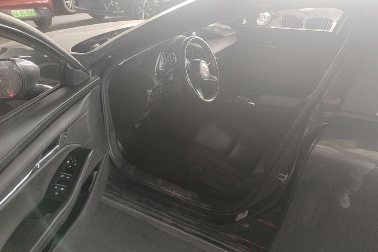 Used Mazda 3 Axela 2021 2.0L Automatic Zhiya Edition Driver Seat
