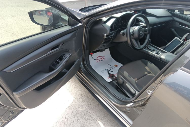 Used Mazda 3 Axela 2021 2.0L Automatic Zhiqing Edition Driver Seat