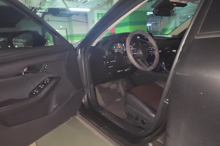 Used Mazda 3 Axela 2021 2.0L Automatic Zhi Rui Edition Driver Seat