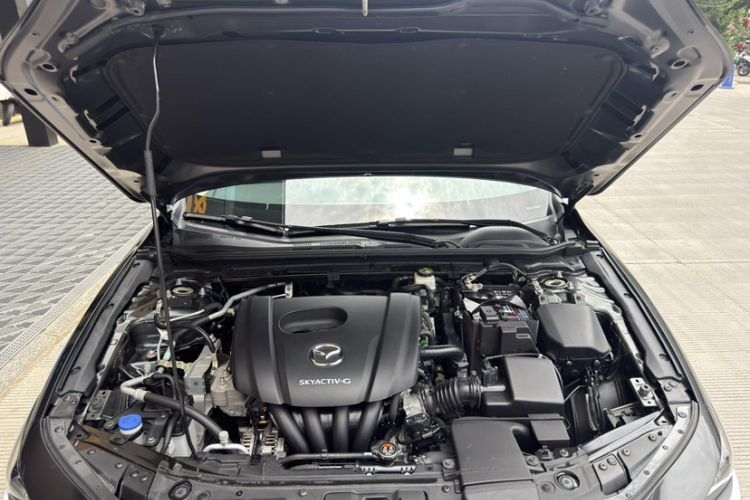Used Mazda 3 Axela 2021 1.5L Manual ZhiMei Edition Engine Bay