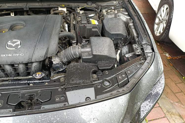 Used Mazda 3 Axela 2021 2.0L Automatic ZhiXuan Edition Engine Bay Left