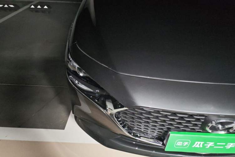 Used Mazda 3 Axela 2021 1.5L Automatic Luxury Version Engine Bay Right