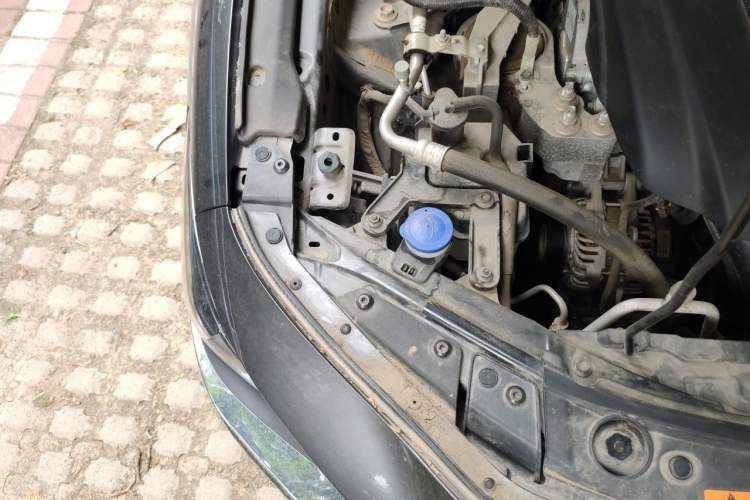 Used Mazda 3 Axela 2021 2.0L Automatic Zhi Rui Edition Engine Bay Right