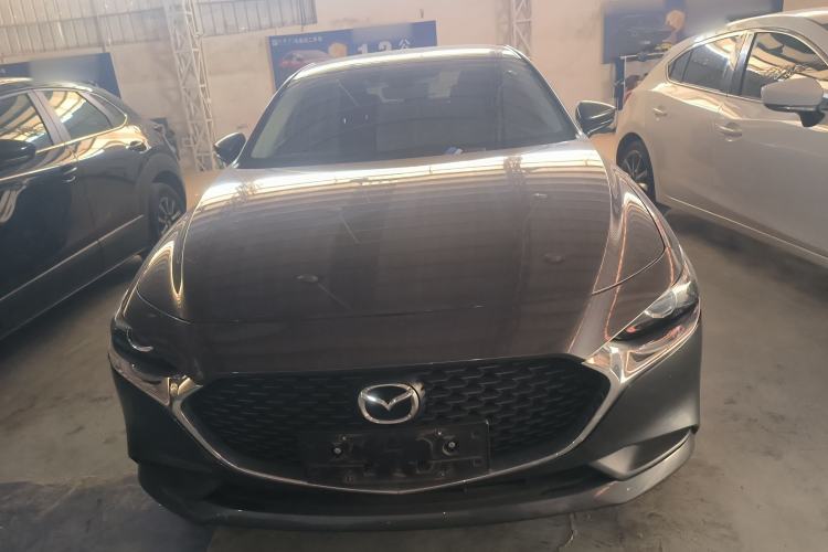 Used Mazda 3 Axela 2021 1.5L Manual ZhiMei Edition Exterior 1