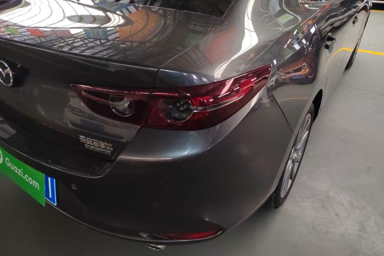 Used Mazda 3 Axela 2021 2.0L Automatic ZhiXuan Edition Exterior 3