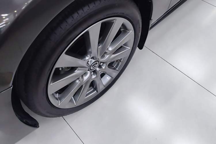 Used Mazda 3 Axela 2021 2.0L Automatic Zhiya Edition Exterior 4