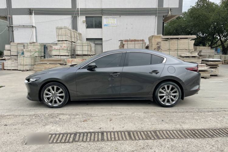 Used Mazda 3 Axela 2021 2.0L Automatic Zhiya Edition Exterior 4