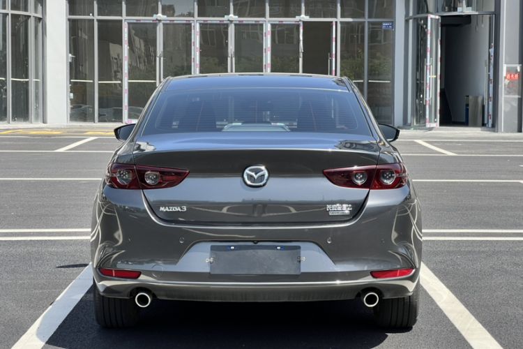 Used Mazda 3 Axela 2021 2.0L Automatic ZhiXuan Edition Exterior 4