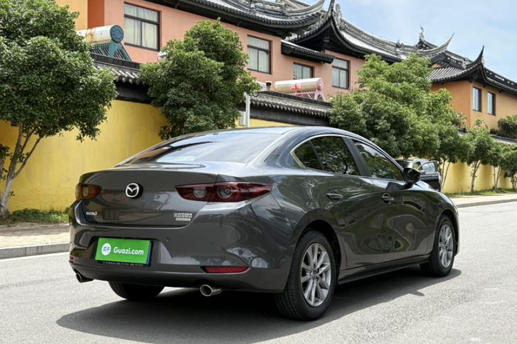 Used Mazda 3 Axela 2021 2.0L Automatic Zhiqing Edition Exterior 4