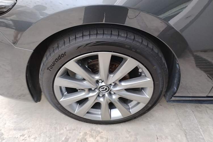 Used Mazda 3 Axela 2021 2.0L Automatic ZhiXuan Edition Exterior 4