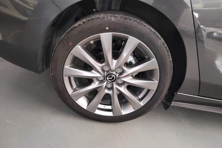 Used Mazda 3 Axela 2021 2.0L Automatic ZhiXuan Edition Exterior 5