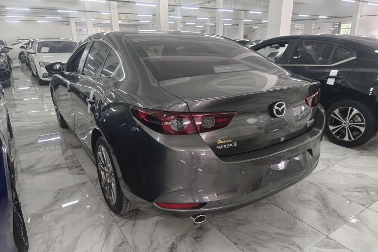 Used Mazda 3 Axela 2021 2.0L Automatic ZhiXuan Edition Exterior 5