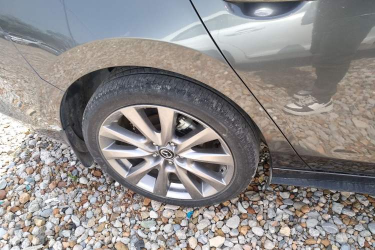 Used Mazda 3 Axela 2021 2.0L Automatic ZhiXuan Edition Exterior 5
