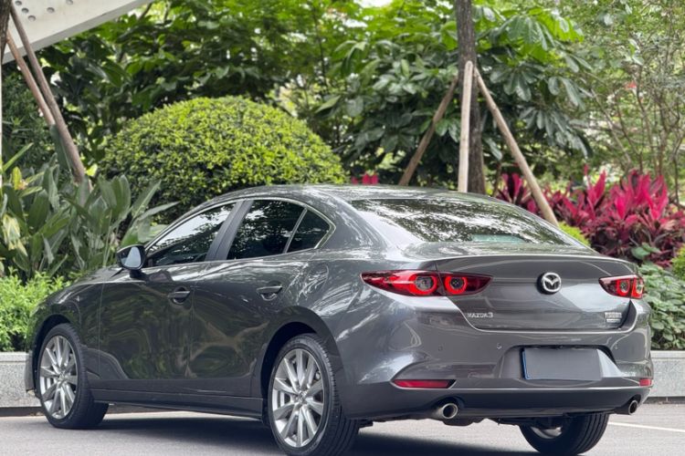 Used Mazda 3 Axela 2021 2.0L Automatic Zhiyao Edition Exterior 5