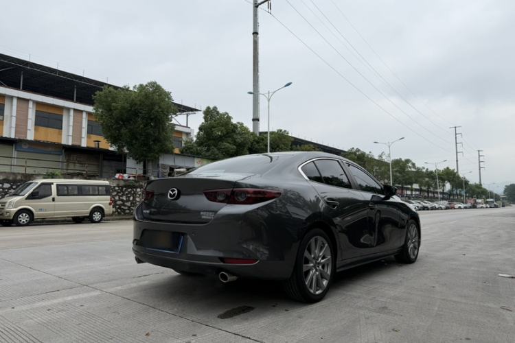 Used Mazda 3 Axela 2021 2.0L Automatic Zhi Rui Edition Exterior 5