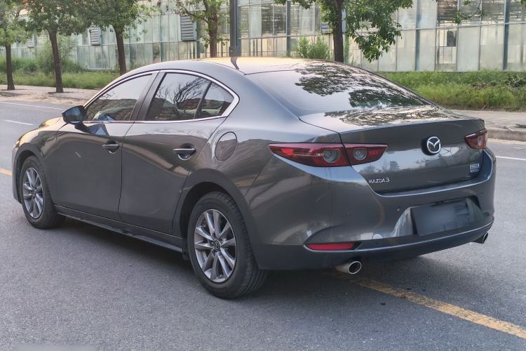Used Mazda 3 Axela 2021 2.0L Automatic Zhiqing Edition Exterior 6