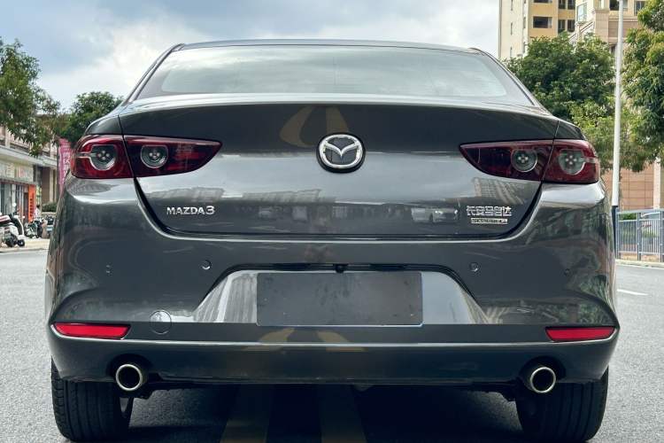 Used Mazda 3 Axela 2021 2.0L Automatic ZhiXuan Edition Exterior 9