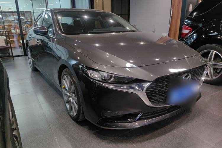 Used Mazda 3 Axela 2021 2.0L Automatic Zhiya Edition Front Right 45 Deg