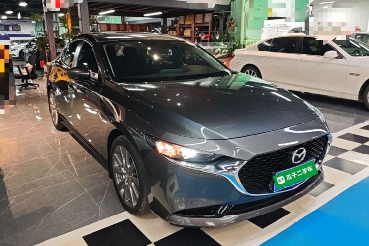 Used Mazda 3 Axela 2021 2.0L Automatic ZhiXuan Edition Front Right 45 Deg
