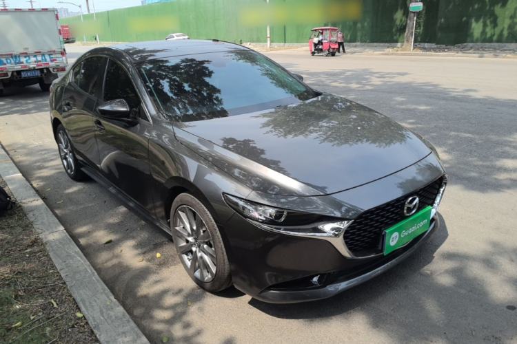 Used Mazda 3 Axela 2021 2.0L Automatic Zhiya Edition Front Right 45 Deg