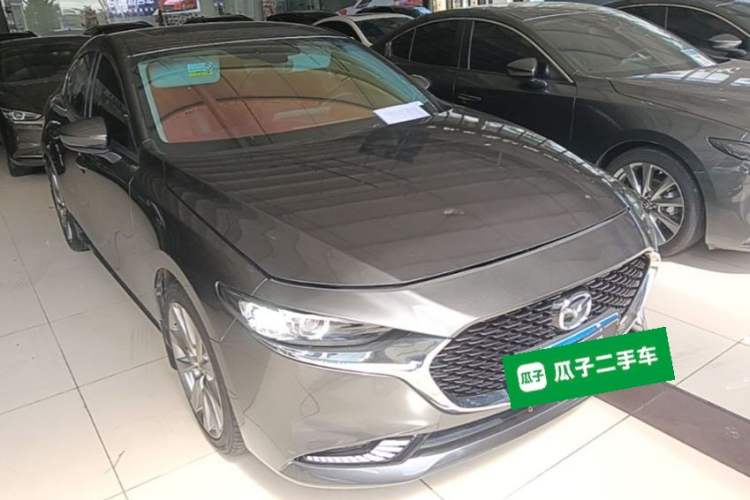 Used Mazda 3 Axela 2021 2.0L Automatic ZhiXuan Edition Front Right 45 Deg