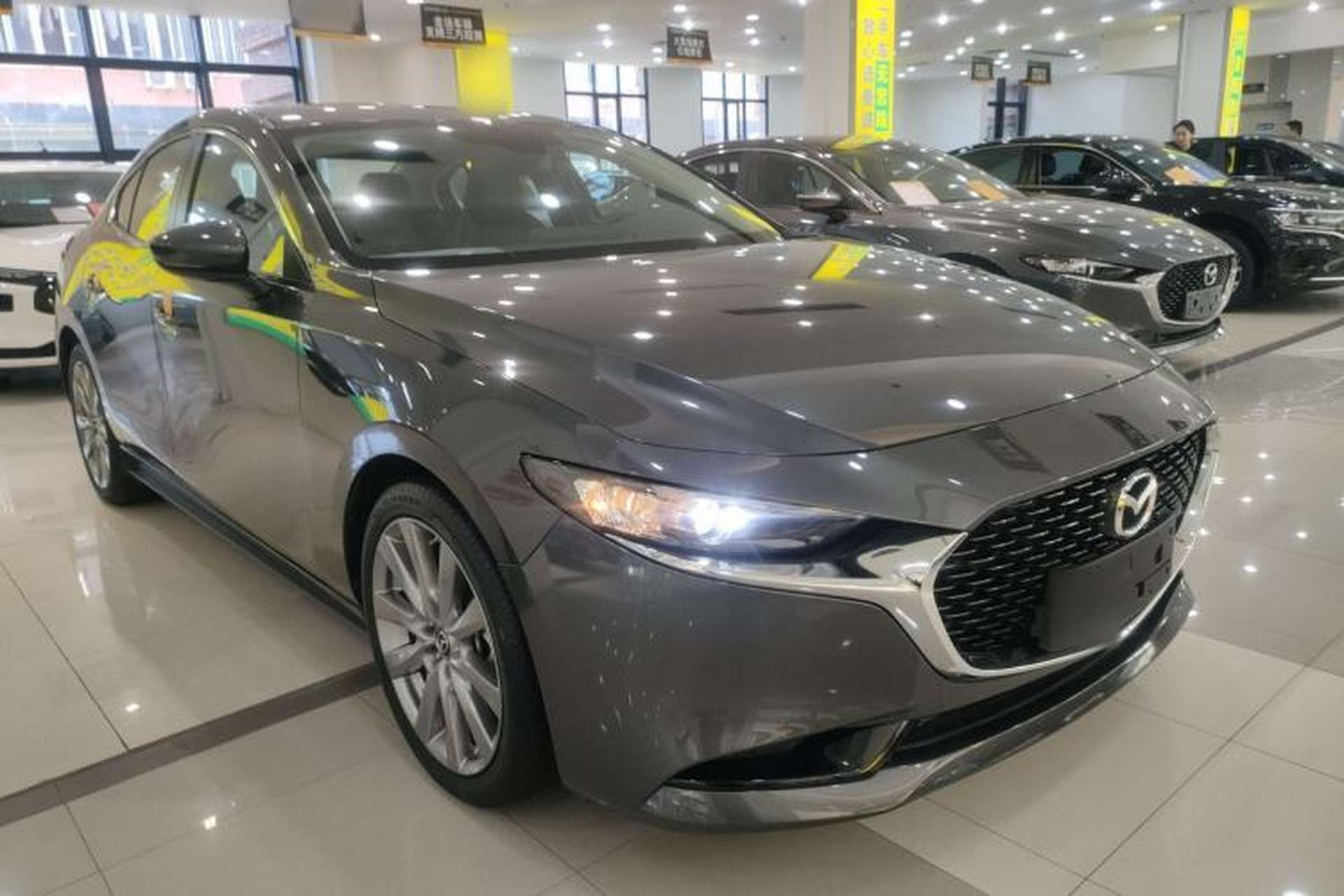Used Mazda 3 Axela 2021 2.0L Automatic Zhiya Edition Front Right 45 Deg