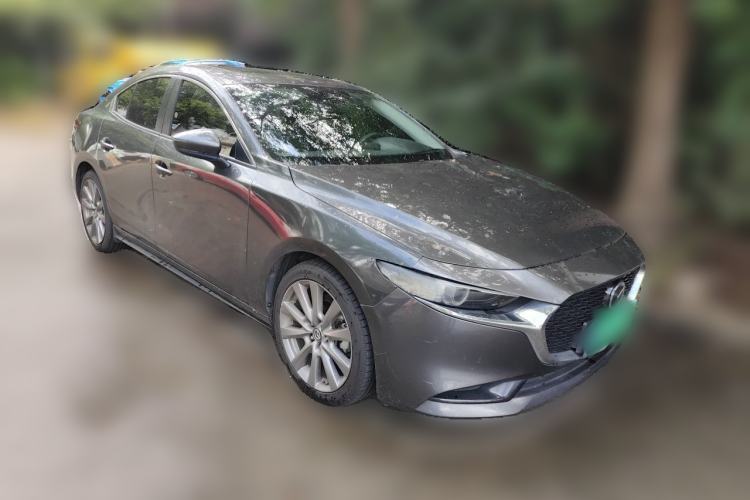 Used Mazda 3 Axela 2021 2.0L Automatic Zhi Rui Edition Front Right 45 Deg