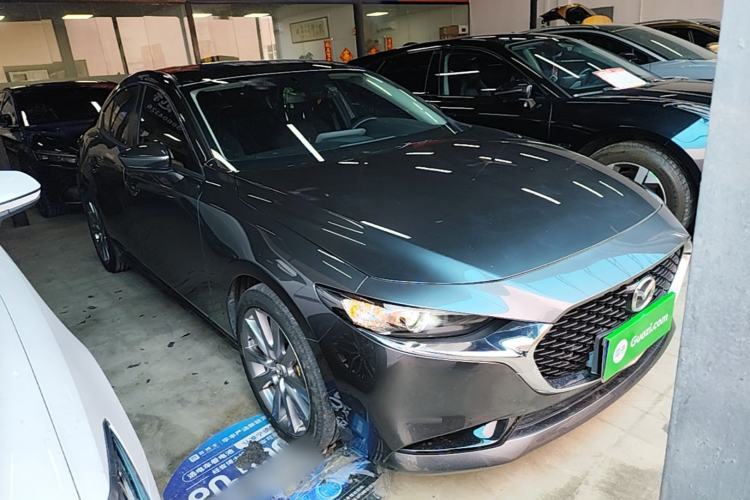 Used Mazda 3 Axela 2021 2.0L Automatic ZhiXuan Edition Front Right 45 Deg