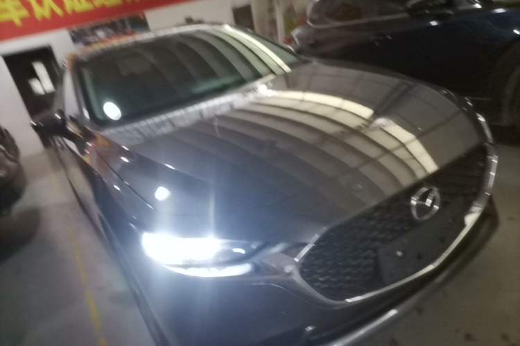 Used Mazda 3 Axela 2021 2.0L Automatic Zhi Rui Edition Front Right 45 Deg