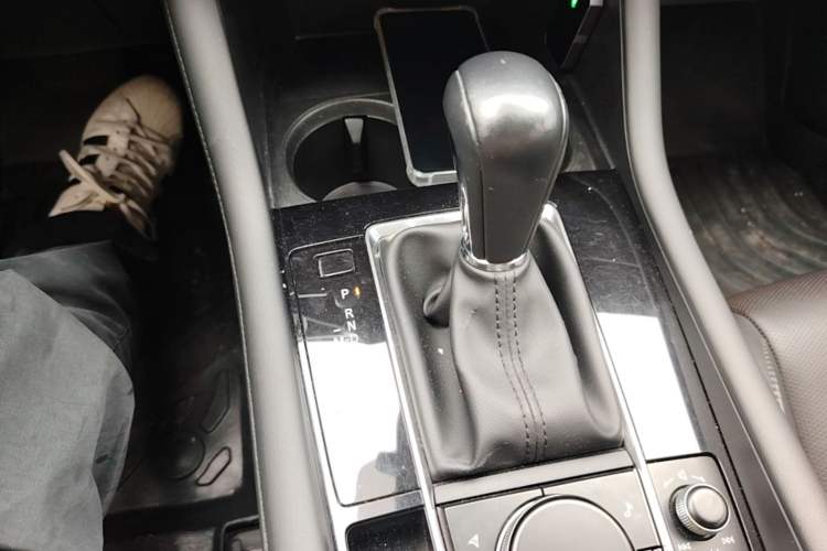 Used Mazda 3 Axela 2021 2.0L Automatic Zhiya Edition Gear Lever