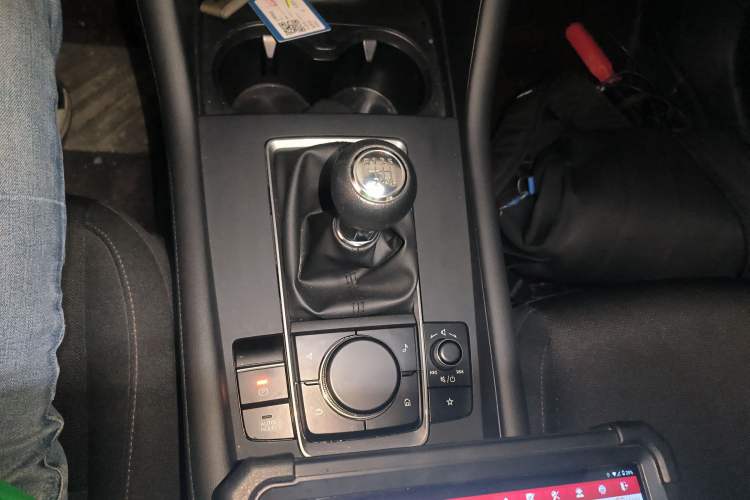 Used Mazda 3 Axela 2021 1.5L Manual ZhiMei Edition Gear Lever