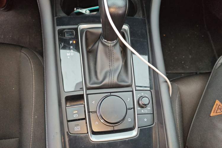Used Mazda 3 Axela 2021 2.0L Automatic Zhiqing Edition Gear Lever