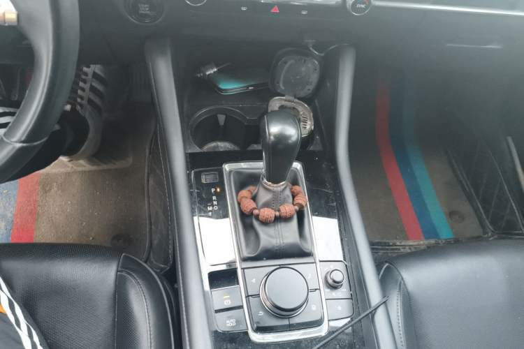 Used Mazda 3 Axela 2021 2.0L Automatic Zhiyao Edition Gear Lever