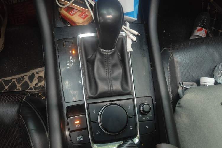 Used Mazda 3 Axela 2021 2.0L Automatic Zhiya Edition Gear Lever