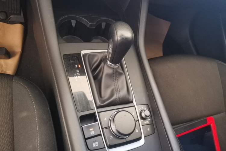 Used Mazda 3 Axela 2021 1.5L Automatic ZhiMei Edition Gear Lever