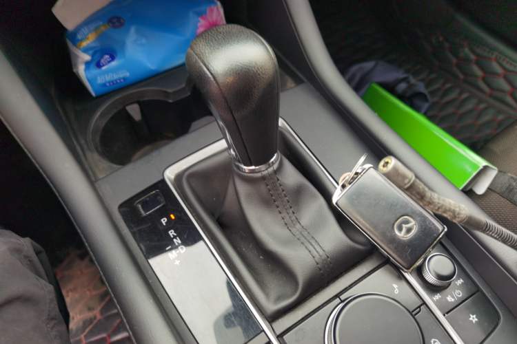 Used Mazda 3 Axela 2021 2.0L Automatic Zhiqing Edition Gear Lever