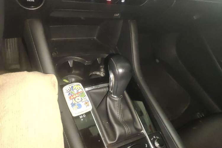 Used Mazda 3 Axela 2021 2.0L Automatic ZhiXuan Edition Gear Lever