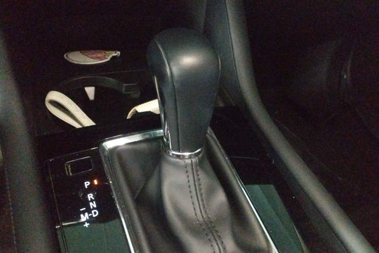 Used Mazda 3 Axela 2021 2.0L Automatic Zhiyao Edition Gear Lever