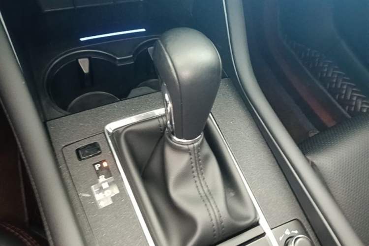 Used Mazda 3 Axela 2021 2.0L Automatic ZhiXuan Edition Gear Lever