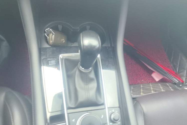 Used Mazda 3 Axela 2021 2.0L Automatic Zhiya Edition Gear Lever