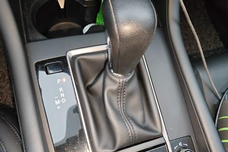 Used Mazda 3 Axela 2021 1.5L Automatic ZhiMei Edition Gear Lever