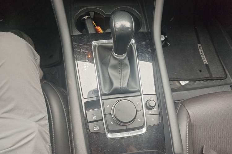 Used Mazda 3 Axela 2021 2.0L Automatic Zhiya Edition Gear Lever