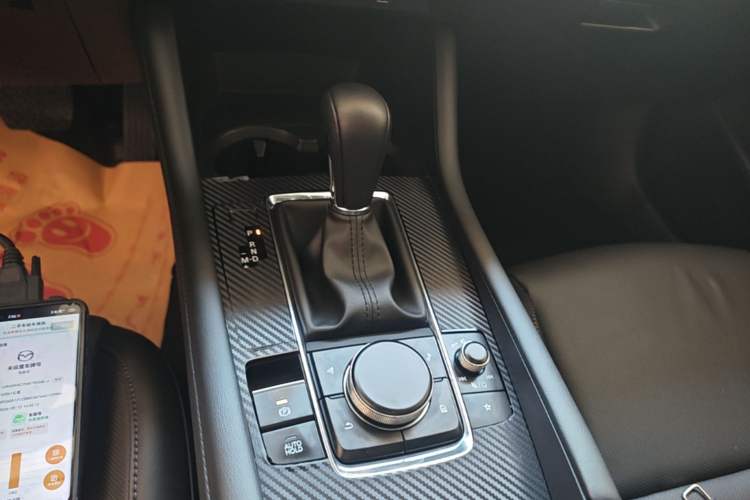 Used Mazda 3 Axela 2021 2.0L Automatic Zhiya Edition Gear Lever