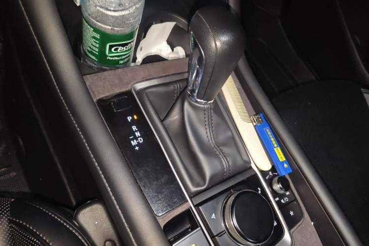 Used Mazda 3 Axela 2021 2.0L Automatic Zhiqing Edition Gear Lever