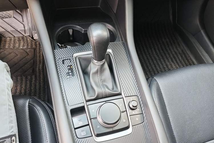 Used Mazda 3 Axela 2021 2.0L Automatic Zhiqing Edition Gear Lever