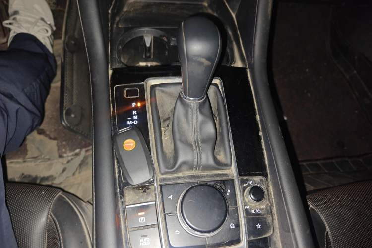 Used Mazda 3 Axela 2021 2.0L Automatic Zhiya Edition Gear Lever