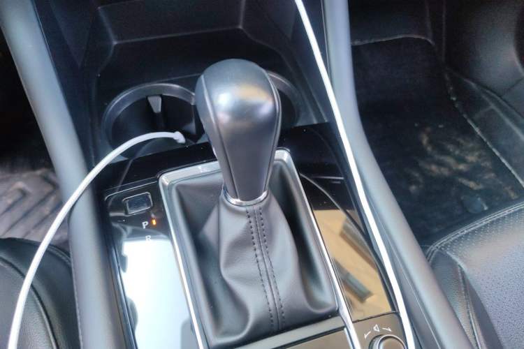 Used Mazda 3 Axela 2021 2.0L Automatic ZhiXuan Edition Gear Lever